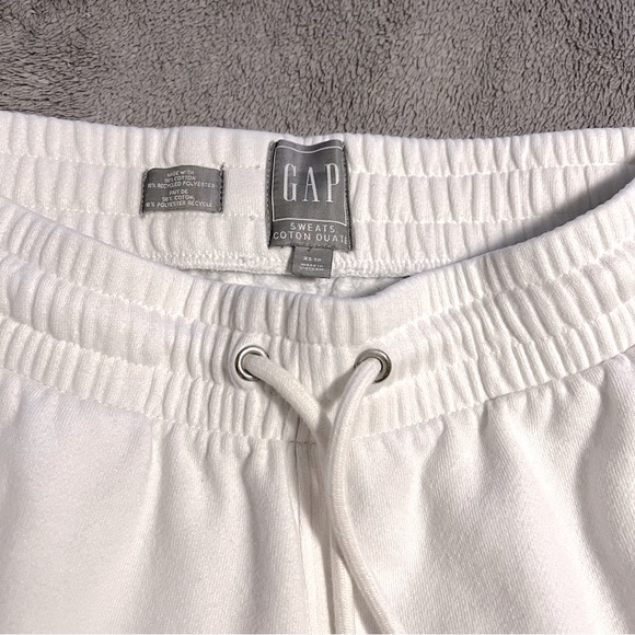 Joggers 🤍 - Picture 6 of 10